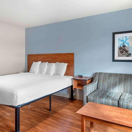 Extended Stay America Select Suites - Wichita - Airport ภายนอก รูปภาพ