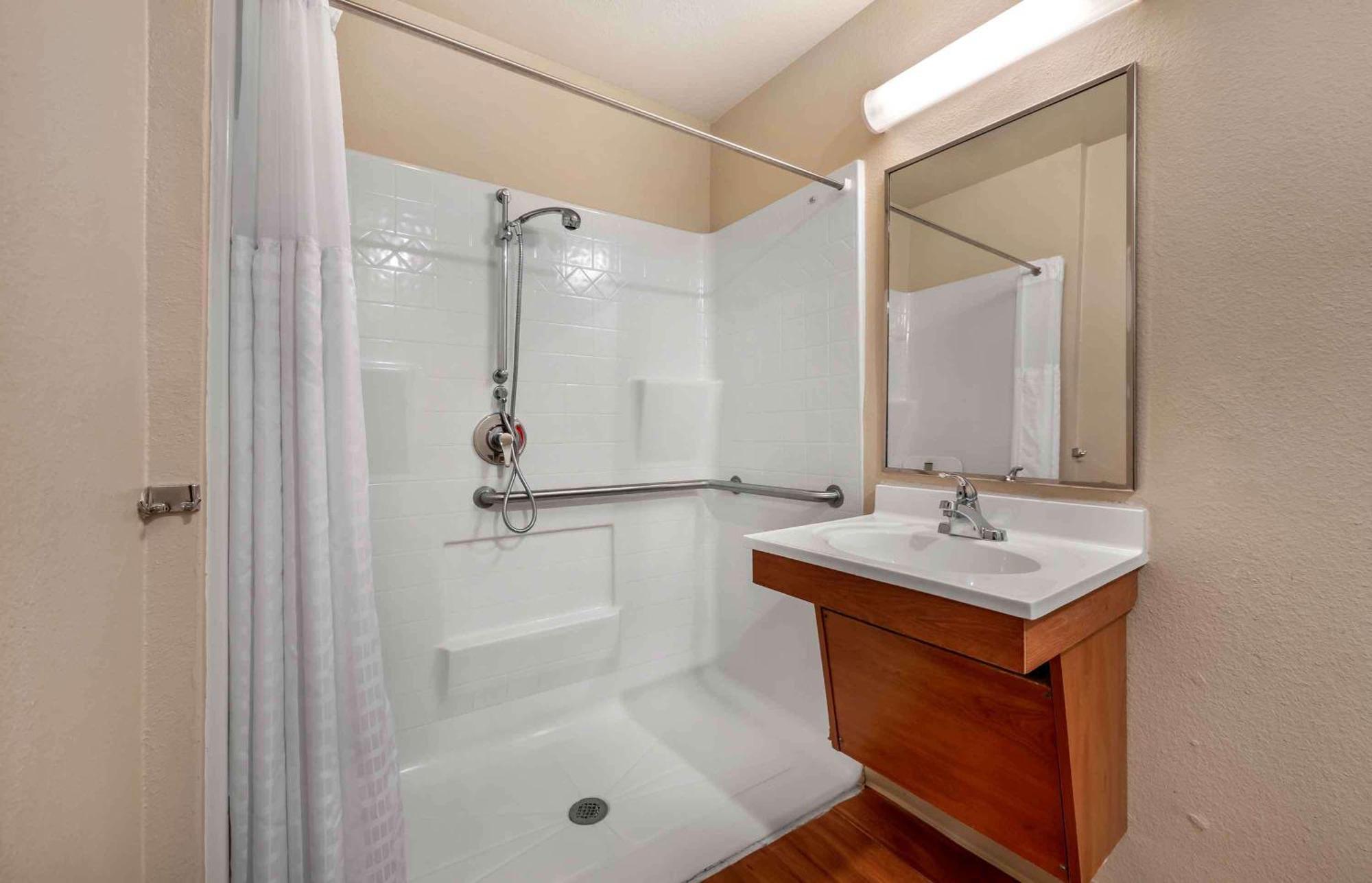 Extended Stay America Select Suites - Wichita - Airport ภายนอก รูปภาพ