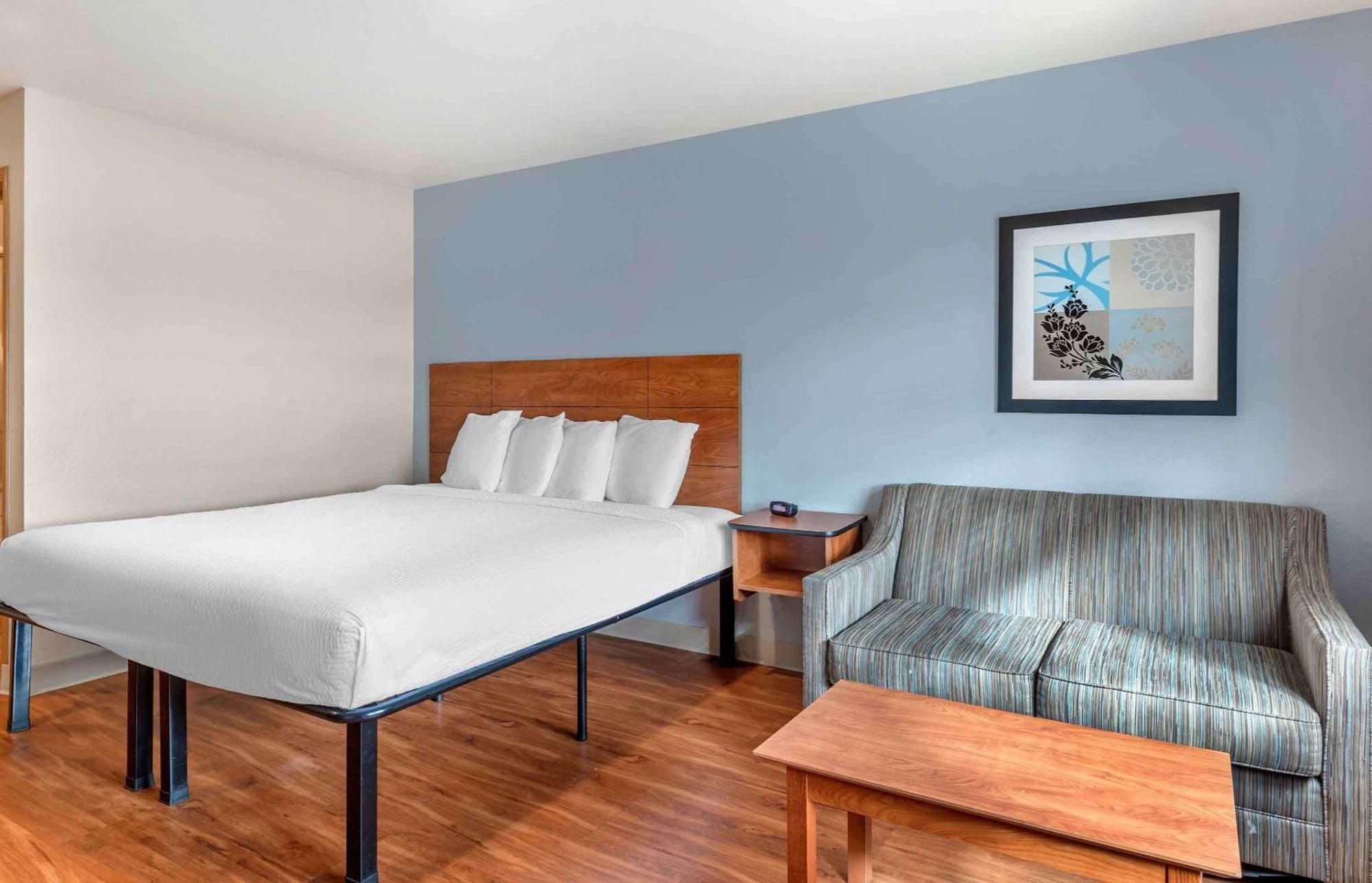 Extended Stay America Select Suites - Wichita - Airport ภายนอก รูปภาพ