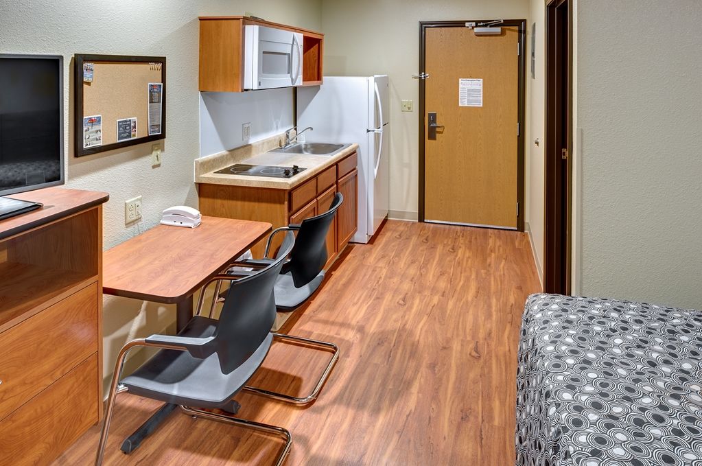 Extended Stay America Select Suites - Wichita - Airport ห้อง รูปภาพ